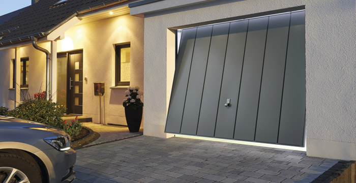 hoermann_produkte_berry_schwingtore_vorschau_700x360