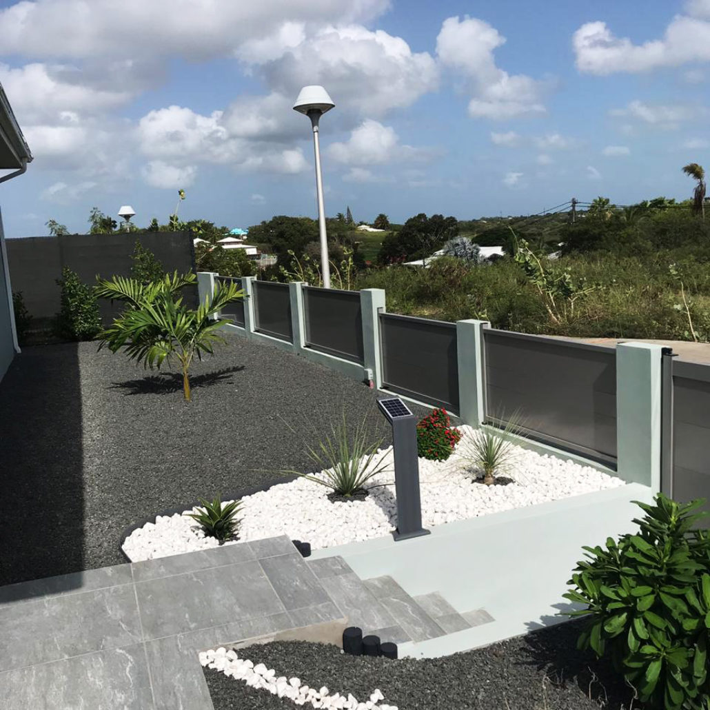 brise-vue-cloture-guadeloupe-aluminium-barriere-aluminium-gris-securite-maison-villa